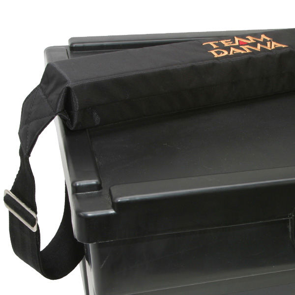 Daiwa Seat Box Large & FOC Padded Strap & Cushion