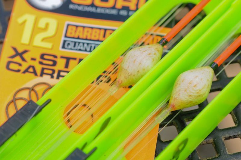 Guru X-Strong Carp Barbless Spade Hooks