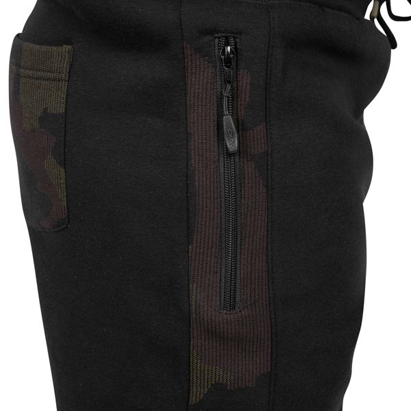 Avid Carp Distortion Black Jogger Shorts