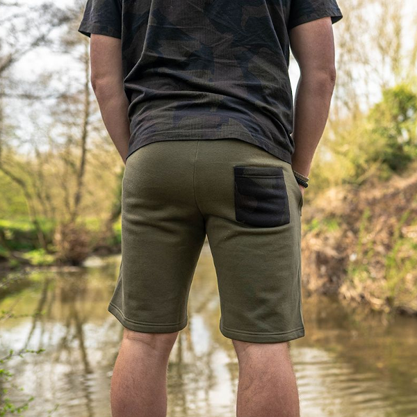 Avid Carp Distortion Jogger Shorts