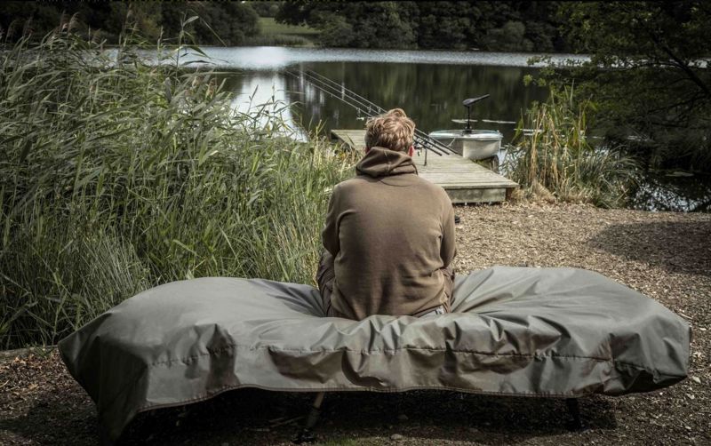Avid Carp Storm Shield Bedchair Cover