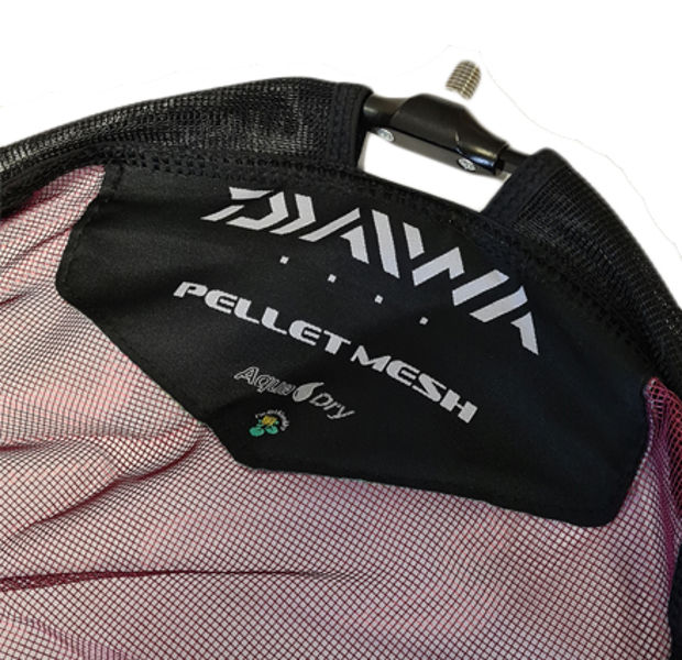 Daiwa Pellet Mesh Aquadry Landing Nets